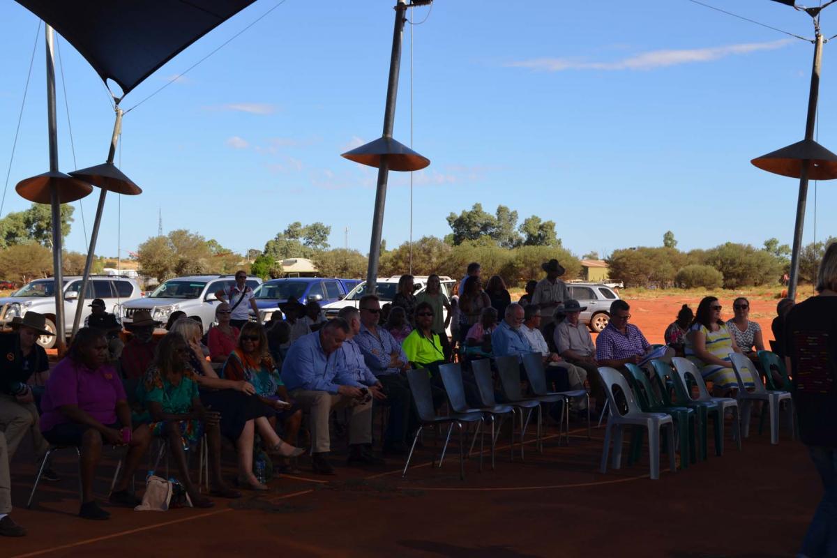 ​Mutitjulu township lease signing ceremony 16 March 2017