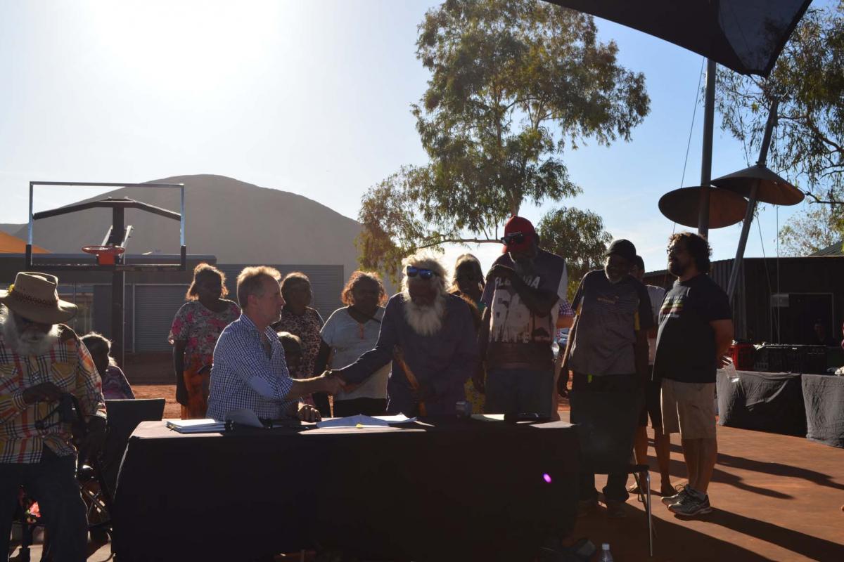 Mutitjulu township lease signing ceremony 16 March 2017 Mutitjulu township lease signing ceremony 16 March 2017