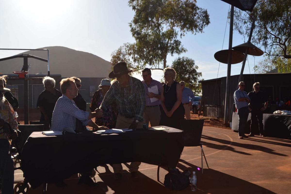 Mutitjulu township lease signing ceremony 16 March 2017 Mutitjulu township lease signing ceremony 16 March 2017