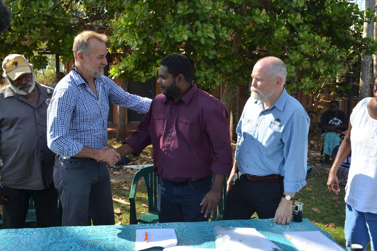 Pirlangimpi township lease signing ceremony 